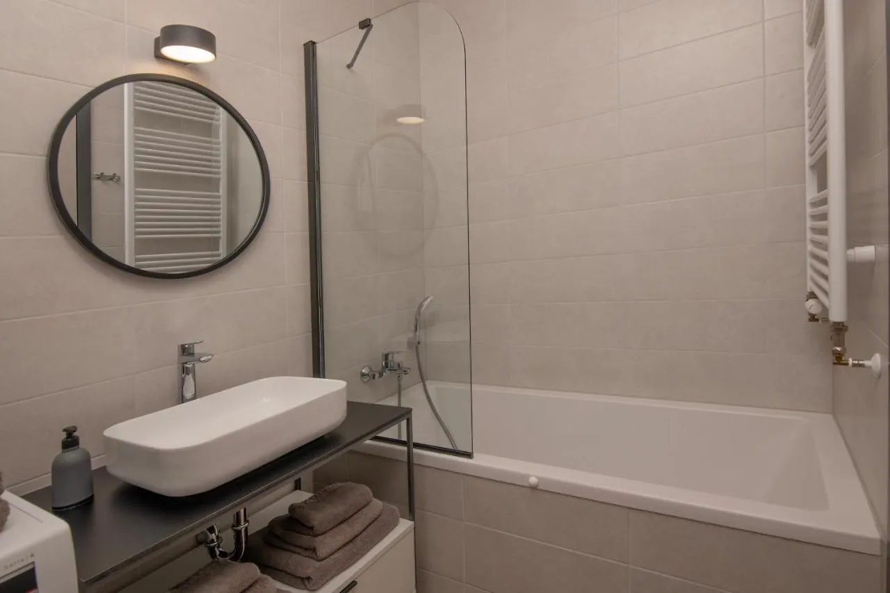 Apartamento Family & Friends Pula With Free Parking Croacia